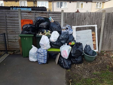 Commercial waste collection service in Balham